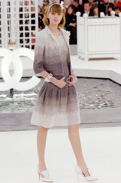 Look 18